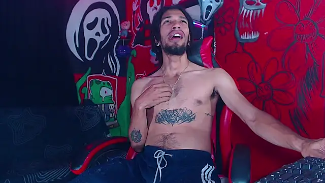 Snapshot of Monsterdominationx chatting on December 2025 01:53:01 PM Monsterdominationx online show from December 2025 01:53:01 PM