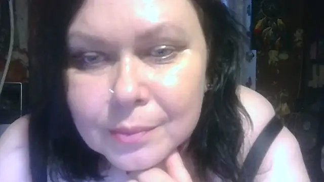 Snapshot of CharleeKendall chatting on November 2025 11:21:01 AM CharleeKendall online show from November 2025 11:21:01 AM