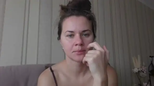 GiaaCaranggi online show from November 2025 10:47:02 AM