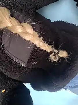 fernanda15 online show from October 2025 11:12:02 AM