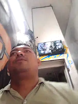 Snapshot of sexyandres_23 chatting on November 2025 01:33:02 PM sexyandres 23 online show from November 2025 01:33:02 PM