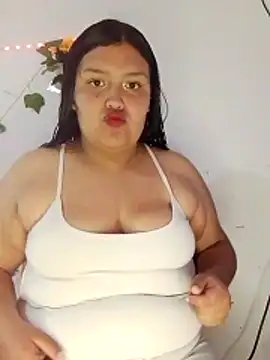 Snapshot of natt-bigass chatting on November 2025 09:35:01 PM natt-bigass online show from November 2025 09:35:01 PM