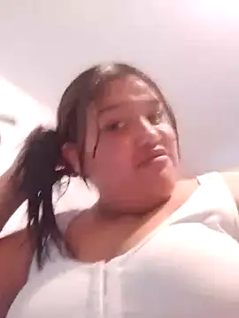 Snapshot of natt-bigass chatting on November 2025 05:40:02 PM natt-bigass online show from November 2025 05:40:02 PM