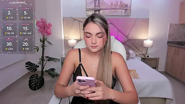 Snapshot of Lena_nova chatting on November 2025 08:14:02 AM Lena nova online show from November 2025 08:14:02 AM