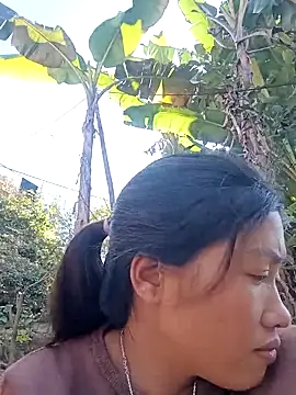 -Paige- online show from November 2025 06:49:02 AM