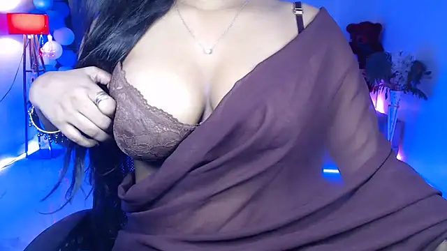 Snapshot of Rashiii_ chatting on June 2026 06:59:01 AM Rashiii online show from June 2026 06:59:01 AM