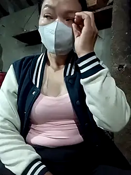 Snapshot of nat-tri chatting on November 2025 11:10:01 PM nat-tri online show from November 2025 11:10:01 PM