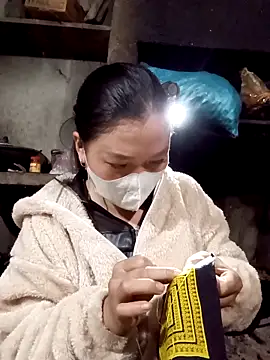 Snapshot of nat-tri chatting on November 2025 01:55:02 PM nat-tri online show from November 2025 01:55:02 PM