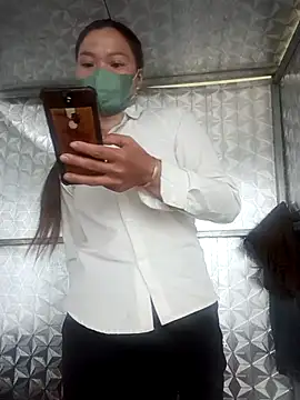 nat-tri online show from December 2025 02:27:01 AM