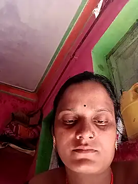 Snapshot of CUTE_Sistar chatting on October 2025 05:18:01 AM CUTE Sistar online show from October 2025 05:18:01 AM