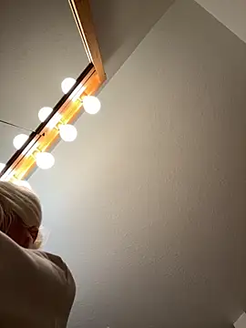 Snapshot of itspinkkk chatting on October 2025 02:33:01 AM itspinkkk online show from October 2025 02:33:01 AM