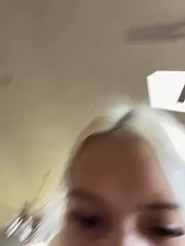 Snapshot of itspinkkk chatting on October 2025 05:44:02 PM itspinkkk online show from October 2025 05:44:02 PM