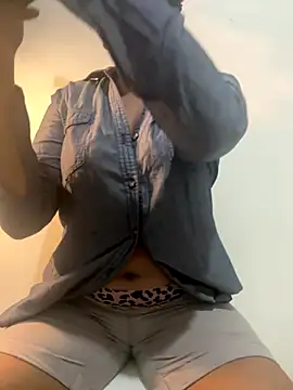 Snapshot of lulu_jasmine chatting on October 2025 08:04:02 AM lulu jasmine online show from October 2025 08:04:02 AM