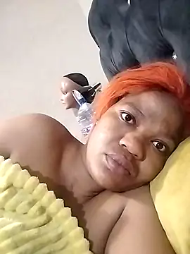 CaramelBoootie online show from November 2025 01:27:01 AM