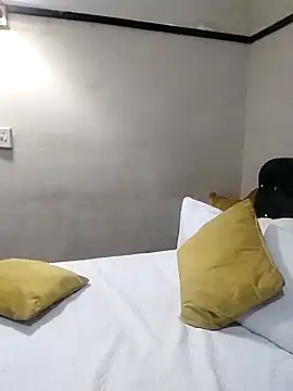 CaramelBoootie online show from April 2026 05:19:02 PM