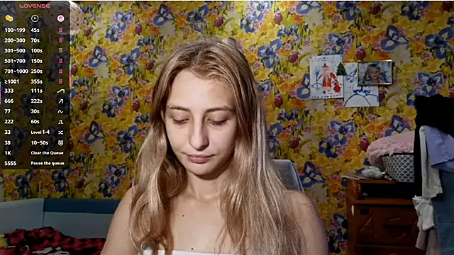 AmeliLia online show from October 2025 11:07:01 AM