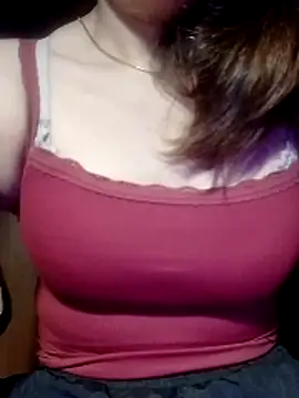 YiyinLy online show from March 2026 09:58:02 PM