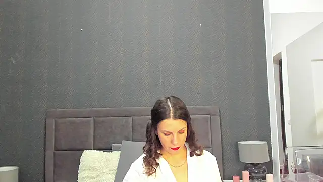 NattyCharm online show from December 2025 06:10:01 AM