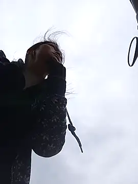 siusiu-00 online show from October 2025 12:33:02 AM