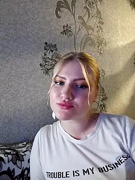 Snapshot of karkinn chatting on November 2025 03:47:02 PM karkinn online show from November 2025 03:47:02 PM