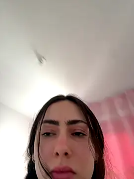 Snapshot of Baby_Mia_pires chatting on October 2025 06:08:02 PM Baby Mia pires online show from October 2025 06:08:02 PM