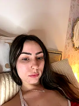 Snapshot of Baby_Mia_pires chatting on October 2025 02:36:02 AM Baby Mia pires online show from October 2025 02:36:02 AM