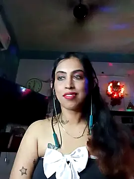 Snapshot of Darling_Annie chatting on October 2025 06:15:01 PM Darling Annie online show from October 2025 06:15:01 PM