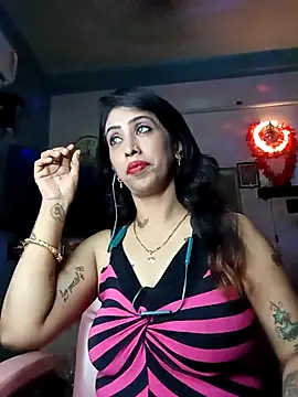 Snapshot of Darling_Annie chatting on November 2025 05:46:02 PM Darling Annie online show from November 2025 05:46:02 PM