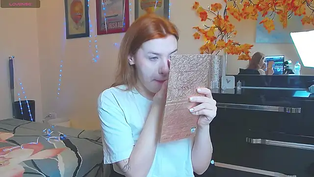 MeganNewCat online show from December 2025 08:27:02 PM