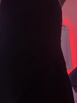 Snapshot of La-Gatiita-trans chatting on November 2025 11:32:02 AM La-Gatiita-trans online show from November 2025 11:32:02 AM