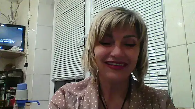 Lia Ray online show from October 2025 06:30:02 PM