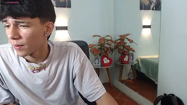 AmethystShadow17 online show from November 2025 05:12:01 PM