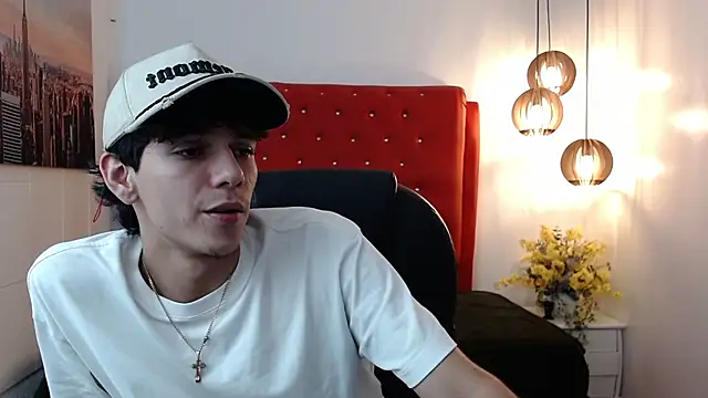 AmethystShadow17 online show from February 2026 03:38:02 AM