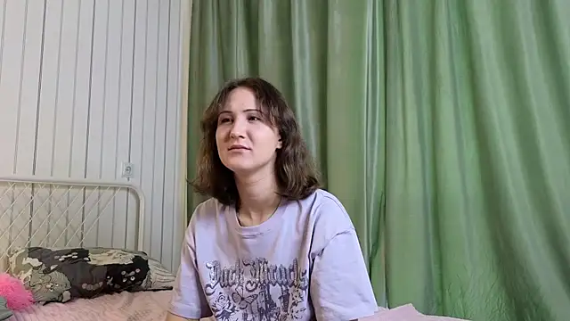 LeonidaMegill online show from October 2025 09:10:01 AM