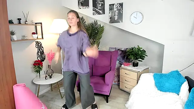 Snapshot of BeulahPrudente chatting on October 2025 01:22:01 PM BeulahPrudente online show from October 2025 01:22:01 PM