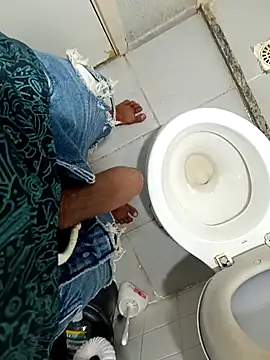 Snapshot of dogstanx chatting on October 2025 04:04:01 AM dogstanx online show from October 2025 04:04:01 AM