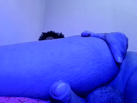 Snapshot of dogstanx chatting on October 2025 04:13:01 AM dogstanx online show from October 2025 04:13:01 AM