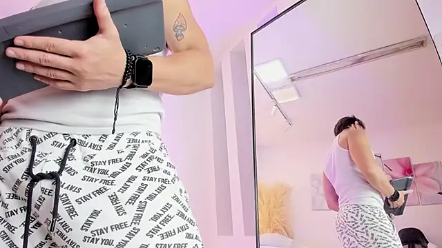 Justin valverde online show from April 2026 03:22:02 AM