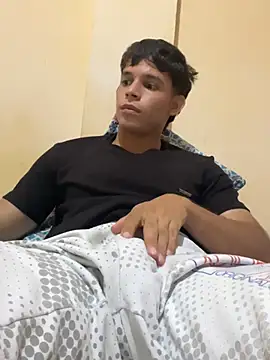 Michael black01 online show from April 2026 11:37:02 PM