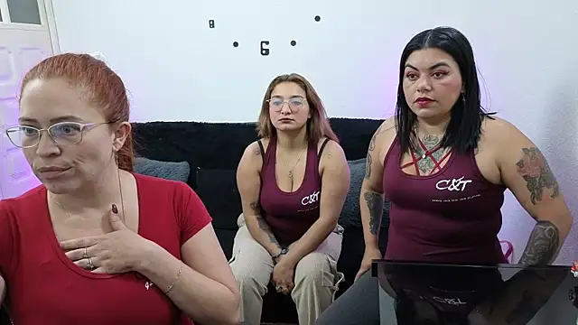 lesb milf online show from November 2025 04:15:02 AM