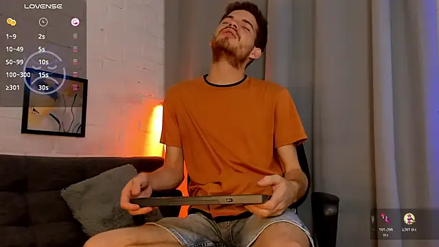 MATEO HUNTER online show from October 2025 05:08:01 AM