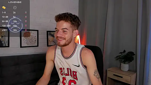 MATEO HUNTER online show from November 2025 03:07:01 AM