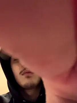 Snapshot of CarmeloA chatting on December 2025 02:54:02 AM CarmeloA online show from December 2025 02:54:02 AM