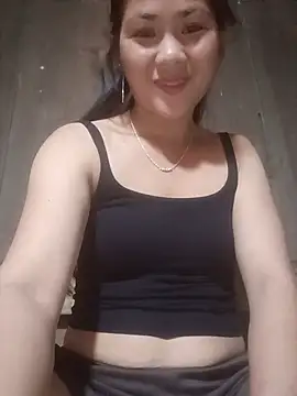 Lyssa-a online show from May 2026 04:01:02 PM