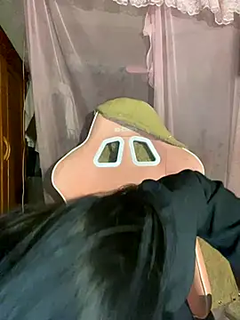 Listen-ly online show from December 2025 04:03:02 PM