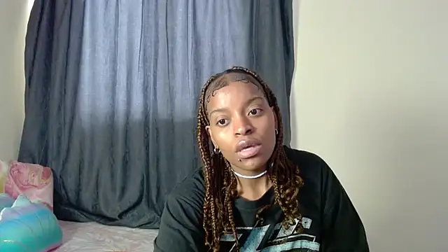 Snapshot of fifiqueen25 chatting on March 2026 01:16:02 PM fifiqueen25 online show from March 2026 01:16:02 PM