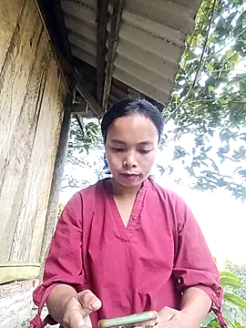 Nguyet2k4 online show from November 2025 01:05:02 AM