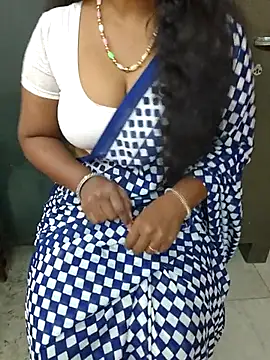 Snapshot of Nikitha_telugu chatting on January 2026 06:04:01 AM Nikitha telugu online show from January 2026 06:04:01 AM