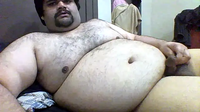 Snapshot of ShavenScope24 chatting on May 2026 06:47:01 PM ShavenScope24 online show from May 2026 06:47:01 PM