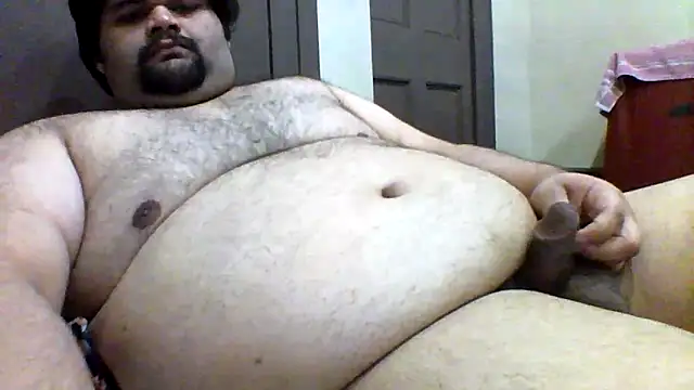 Snapshot of ShavenScope24 chatting on May 2026 06:48:02 PM ShavenScope24 online show from May 2026 06:48:02 PM
